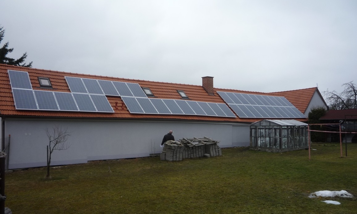 Instalace fotovoltaické elektrárny připojené na distribuční síť Domanín